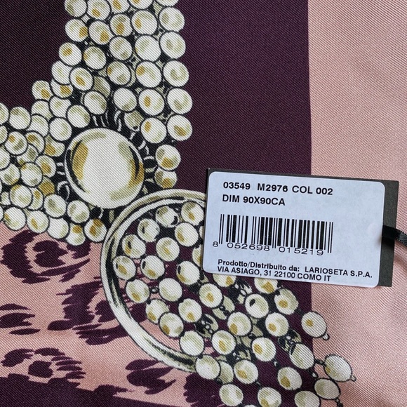 ⭐️⭐️⭐️Moschino Pink and Black Jewel Pattern Scarf - Picture 4 of 6